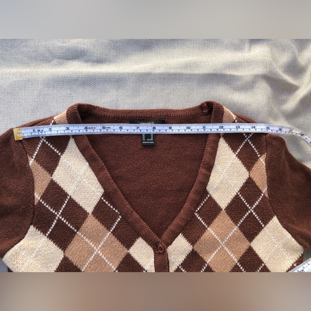 Forever 21 Cropped Cardigan Long Sleeve V-Neck Button Down Argyle Brown Size XS - Picture 6 of 12